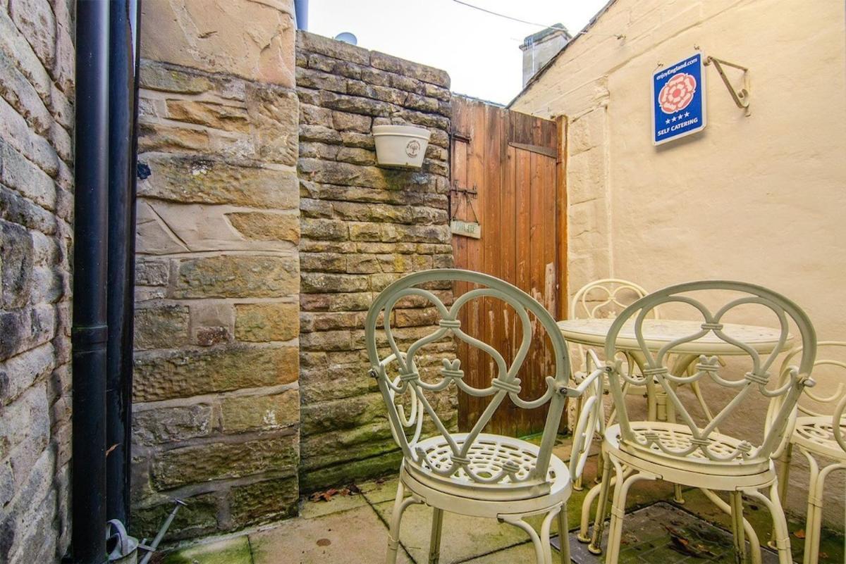 Pudding Cottage In Bakewell Buitenkant foto